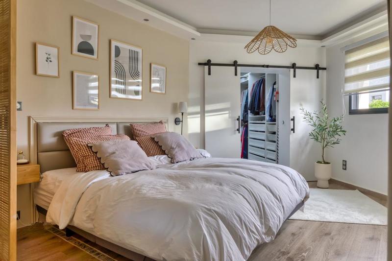 Maison ancienne - 193 m² - 8 pièces