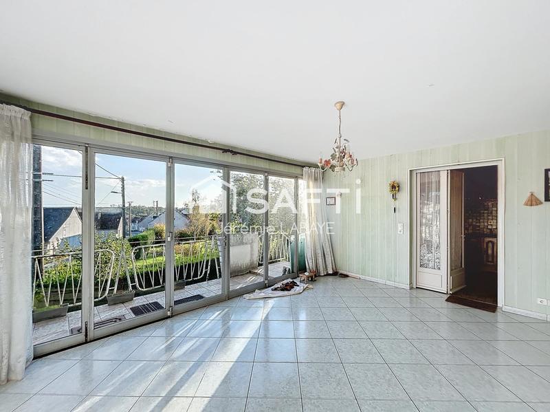 Maison - 211 m² - 7 pièces