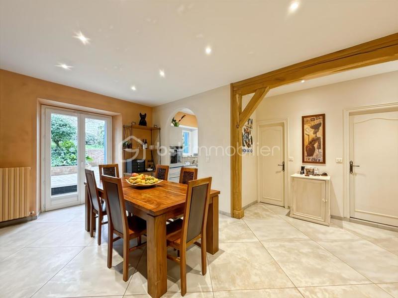 Maison ancienne - 181 m² - 6 pièces