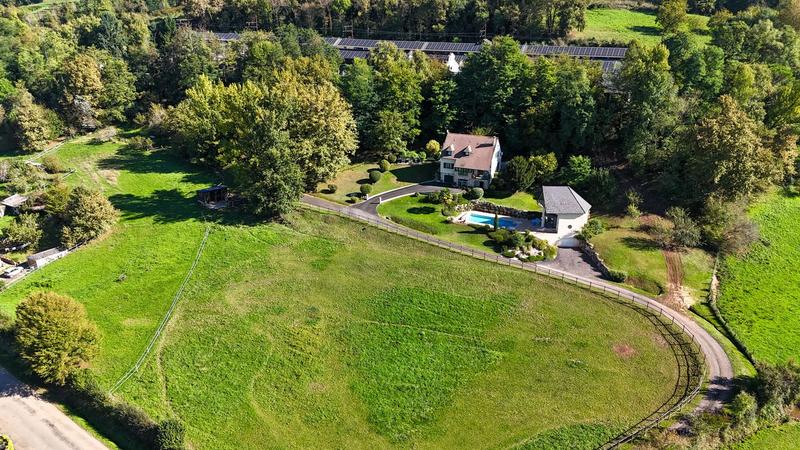 Maison - 176 m² - 5 pièces