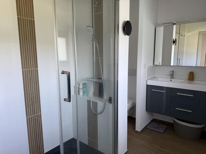 Maison - 200 m² - 8 pièces