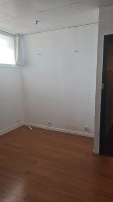 Local commercial - 12 m² - 1 pièce