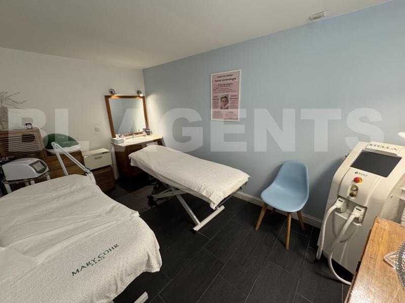 Fonds de commerce - 100 m²