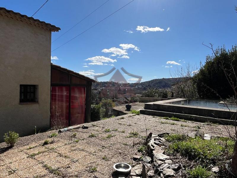 Maison - 108 m² - 5 pièces