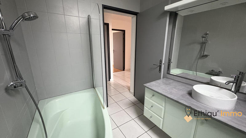 Villa - 168 m² - 8 pièces