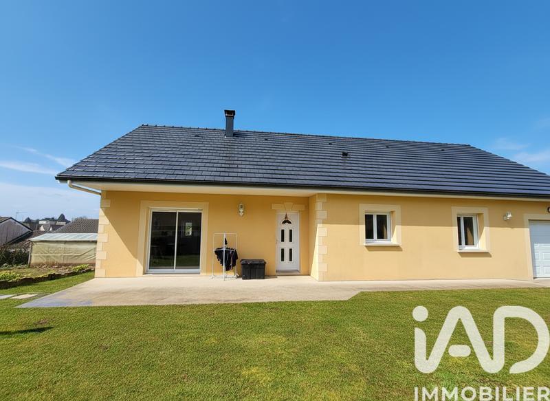 Maison - 104 m² - 4 pièces