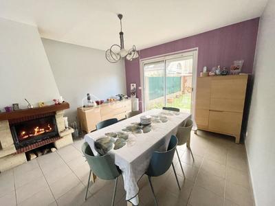 Maison - 107 m² - 6 pièces