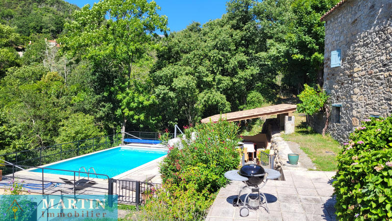 Mas - 280 m² - 11 pièces