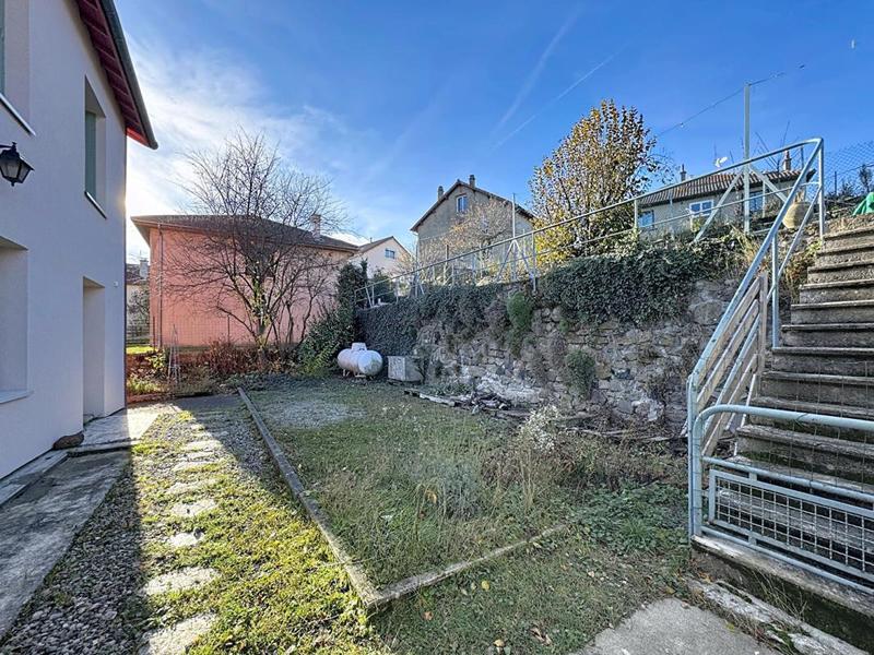 Maison - 170 m² - 8 pièces