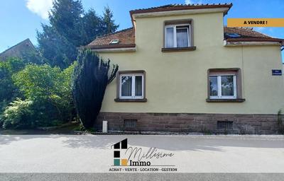 Maison - 318 m² - 13 pièces