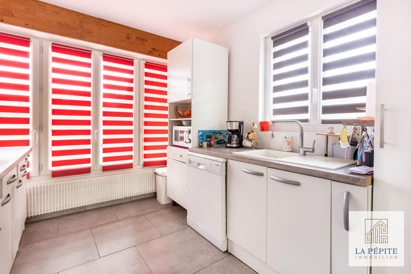 Maison - 111 m² - 6 pièces