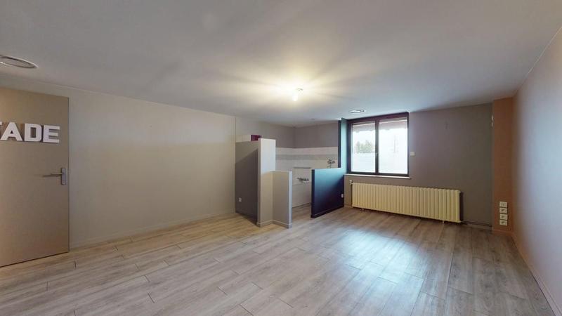 Maison - 260 m² - 6 pièces