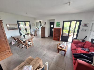 Villa - 95 m² - 4 pièces