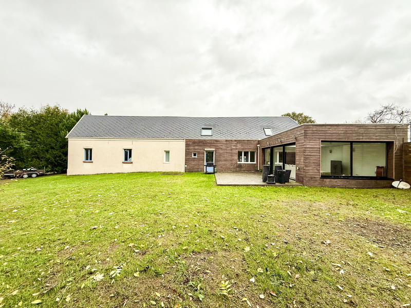 Maison - 186 m² - 7 pièces