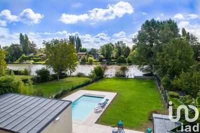 Maison de maîtres - 208 m² - 9 pièces