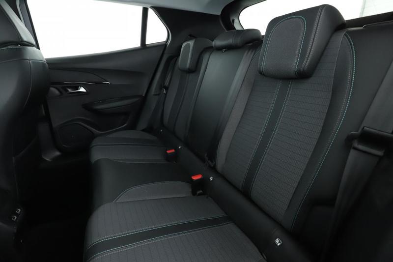 Peugeot 2008 1.2 PureTech Allure Business Eat8 131 ch