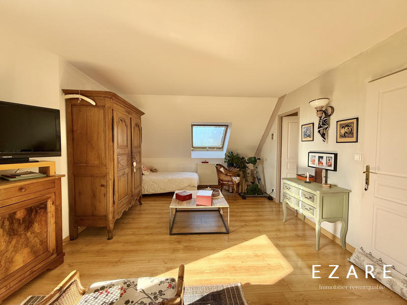 Maison - 148 m² - 6 pièces