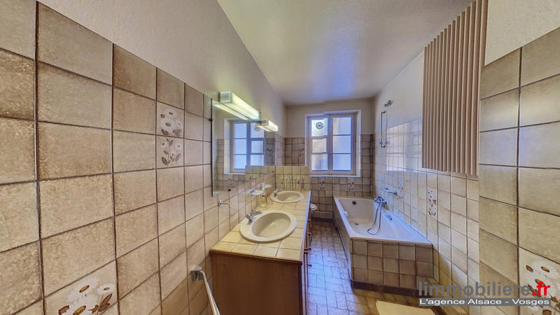 Villa - 500 m² - 12 pièces