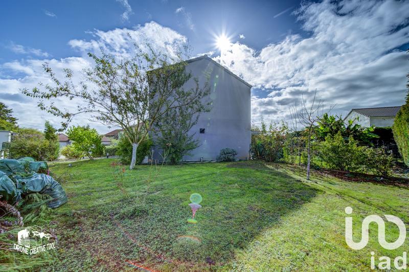 Maison - 93 m² - 5 pièces