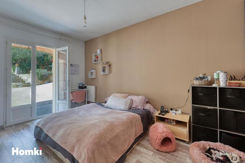 Villa - 209 m² - 6 pièces