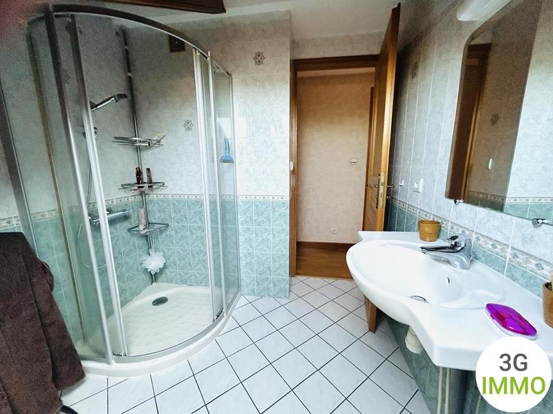 Maison jumelée - 115 m² - 6 pièces