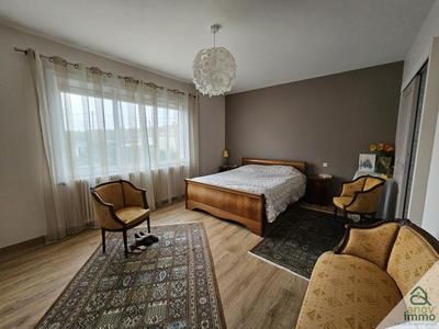 Maison chambre d'hôtes - 422 m² - 12 pièces