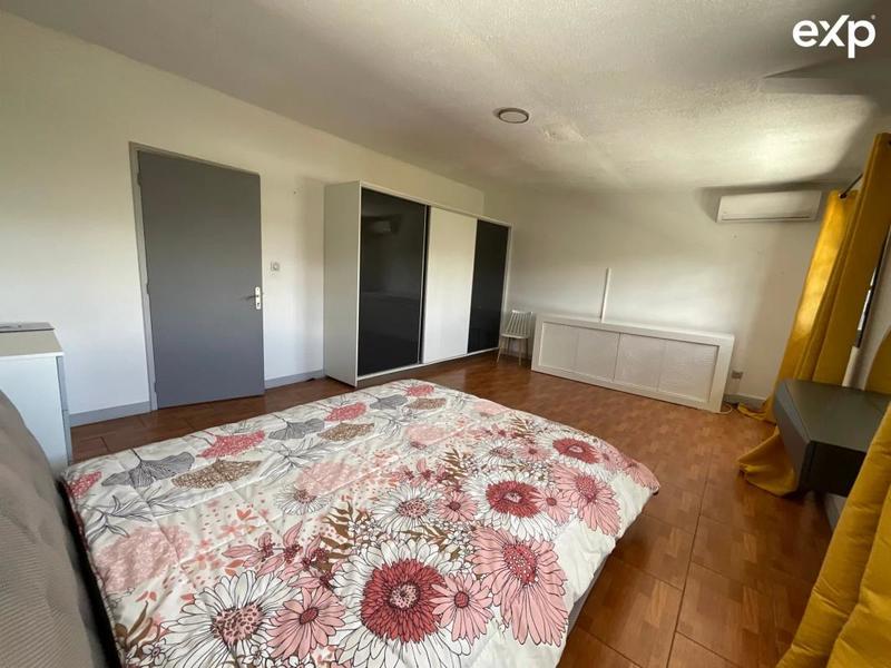 Maison - 310 m² - 8 pièces