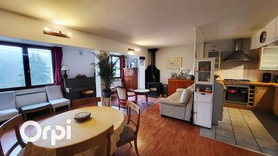 Maison - 156 m² - 7 pièces