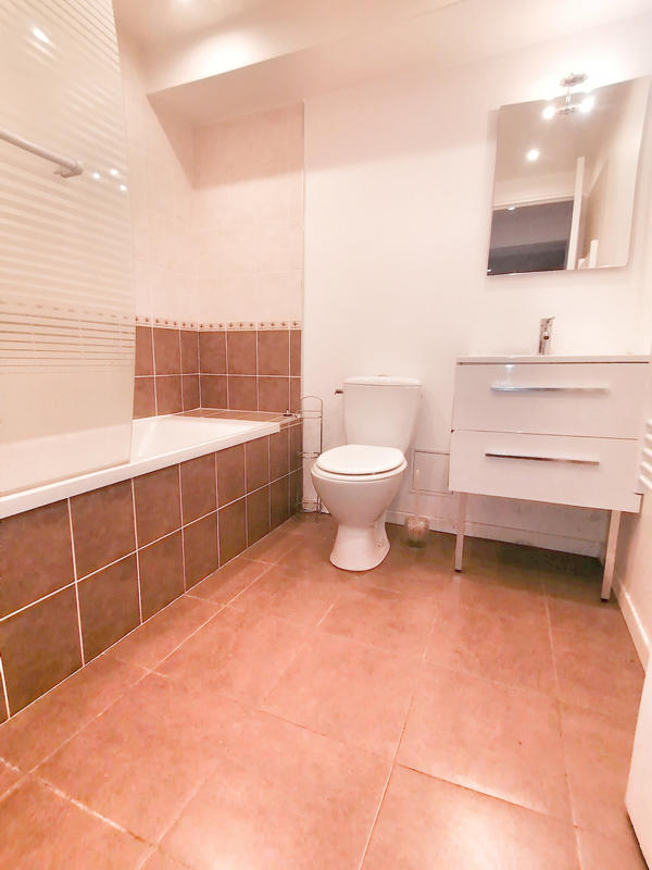 Villa - 80 m² - 5 pièces