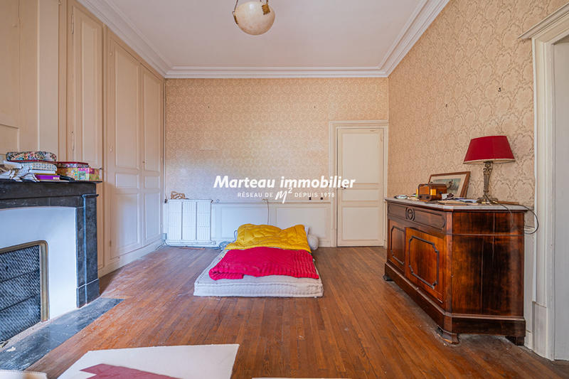 Maison - 480 m² - 13 pièces