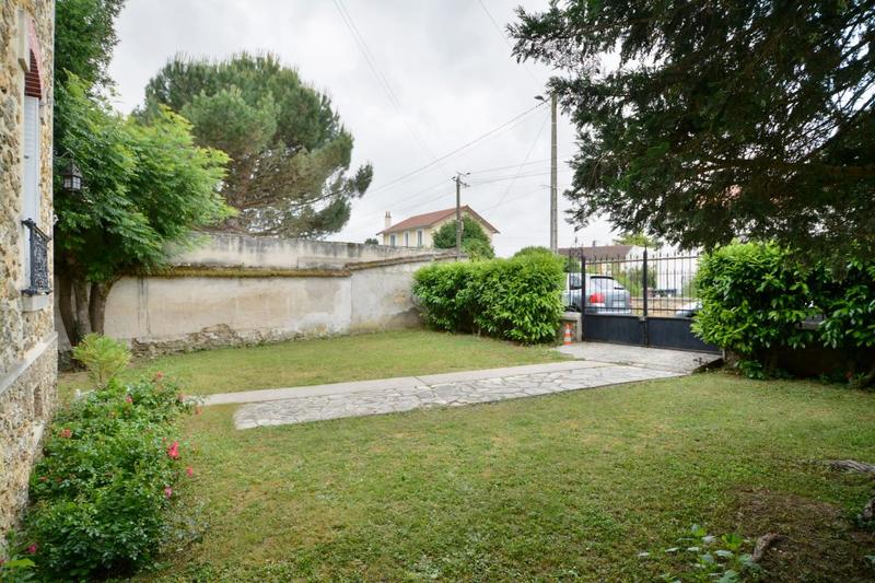 Maison - 115 m² - 6 pièces