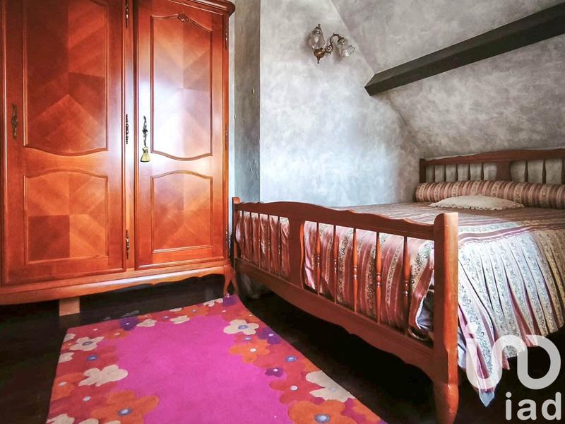 Maison - 184 m² - 9 pièces