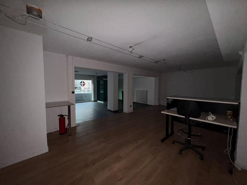 Local commercial - 97 m² - 2 pièces
