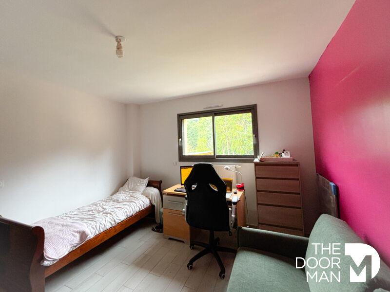 Maison - 197 m² - 7 pièces