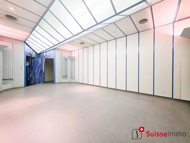 Bureau - 559 m² - 14 pièces