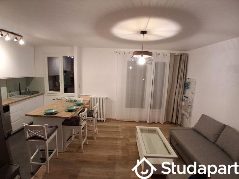 Chambre - 10 m² - 1 pièce