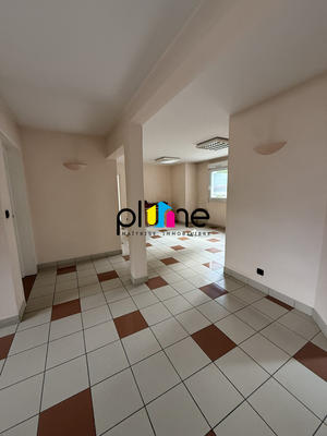 Appartement - 114 m² - 6 pièces