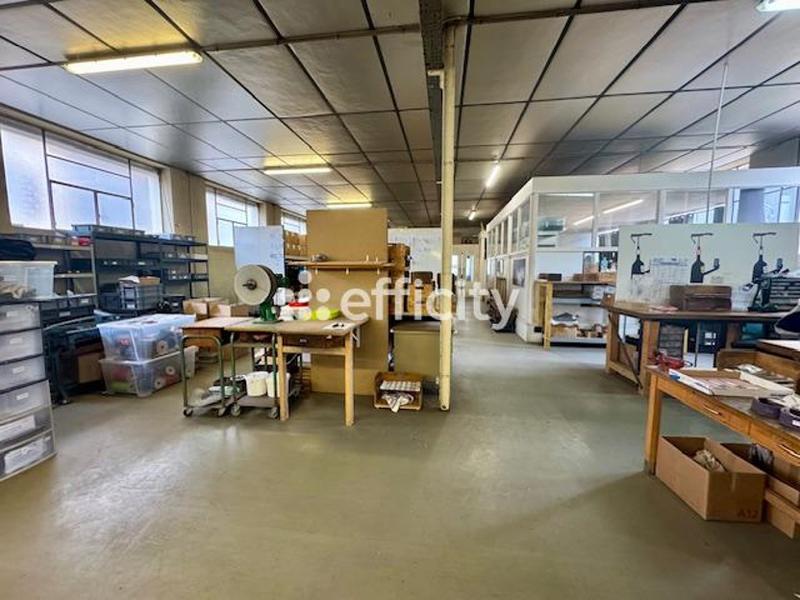 Bureau - 540 m² - 8 pièces