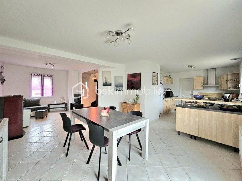 Maison traditionnelle - 92 m² - 4 pièces