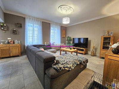 Maison - 183 m² - 10 pièces