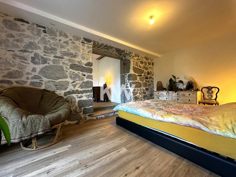 Maison - 105 m² - 4 pièces