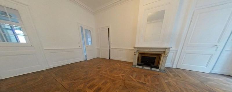 Appartement - 182 m² - 5 pièces