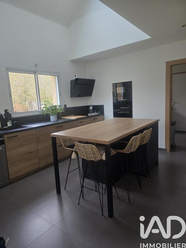 Maison - 145 m² - 6 pièces