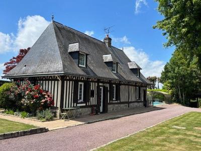 Maison - 200 m² - 5 pièces