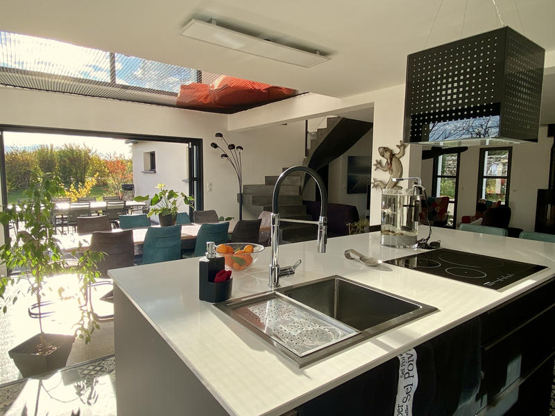 Maison - 185 m² - 7 pièces