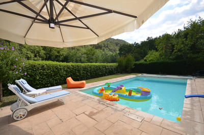 Propriété - 187 m² - 6 pièces