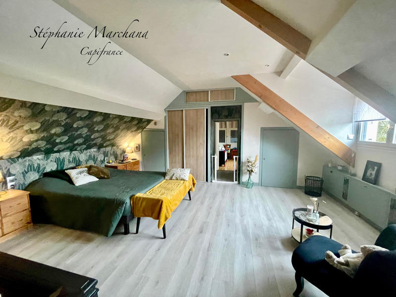 Maison - 137 m² - 6 pièces