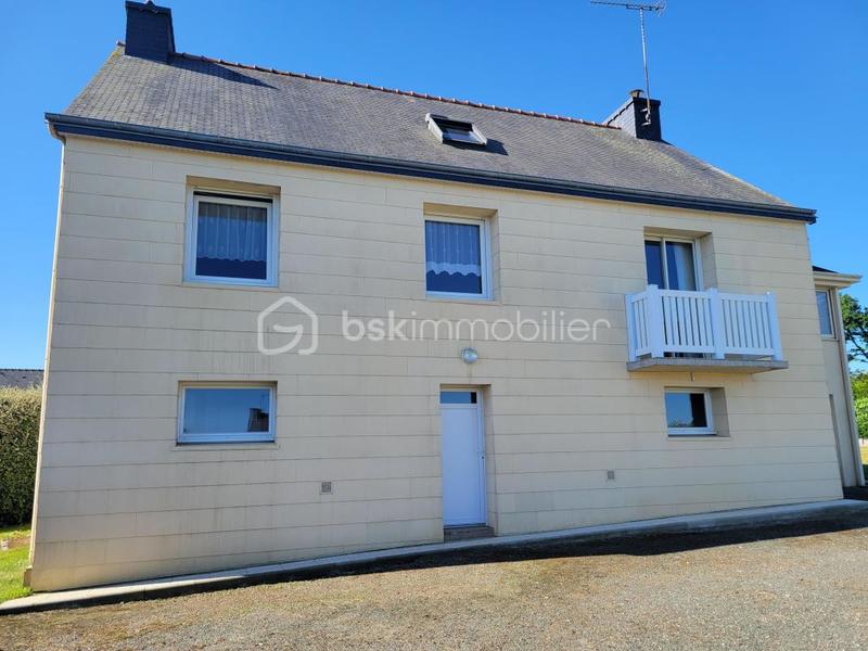 Maison traditionnelle - 120 m² - 7 pièces