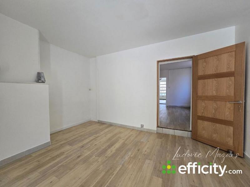 Maison - 121 m² - 5 pièces