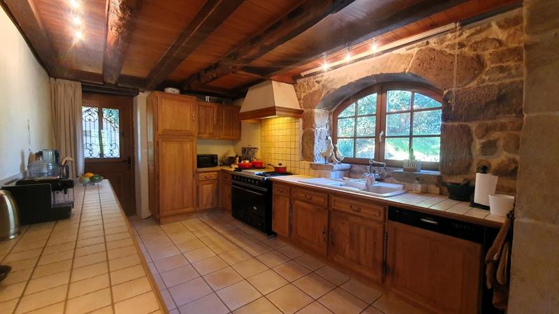 Corps de ferme - 184 m² - 6 pièces